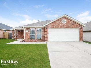 9228 Alyssa Dr, White Settlement, TX 76108