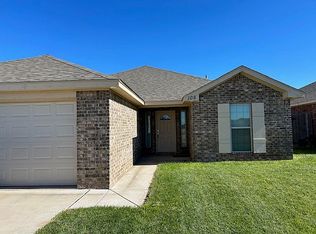 108 N Western St, Claude, TX 79019