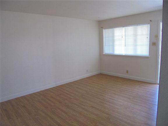 2nd image of 5808 Sturgeon Dr