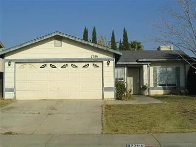 7386 Meghan Dr photo 1