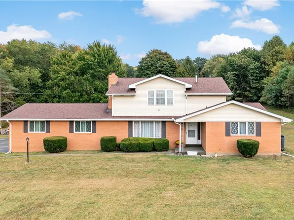 120 Fawn Ln, Mount Pleasant, PA 15666