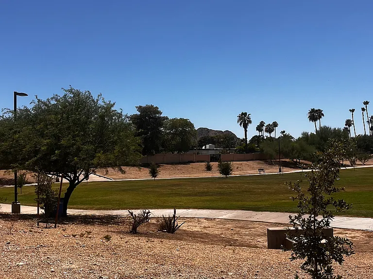 3315 E Vogel Ave — Photo 14