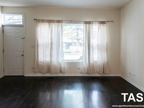 5th image of 2438 N Ashland Ave #11F