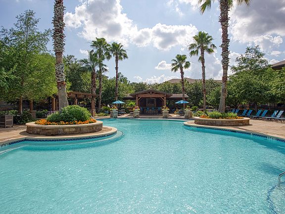 Palomino Resort Style Pool