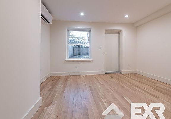3rd image of 11B Troutman St #E