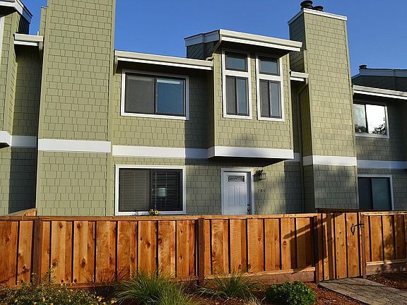 2nd image of 281 De Soto Dr