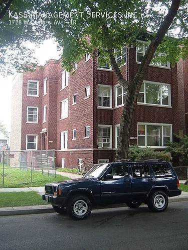1728 W Carmen Ave #1R Photo 1