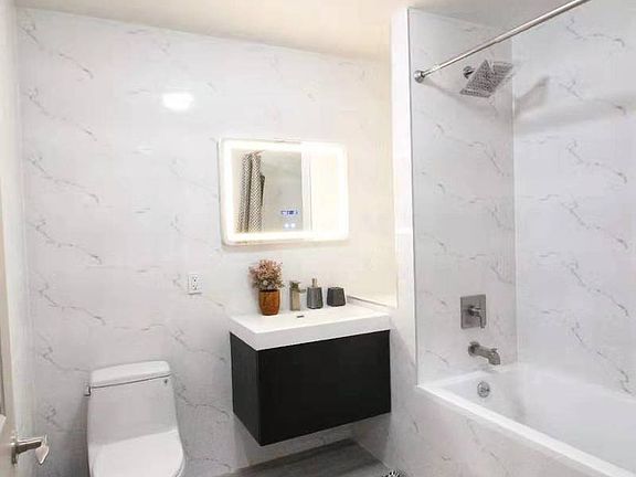 5th image of 62-98 Woodhaven Blvd #3O