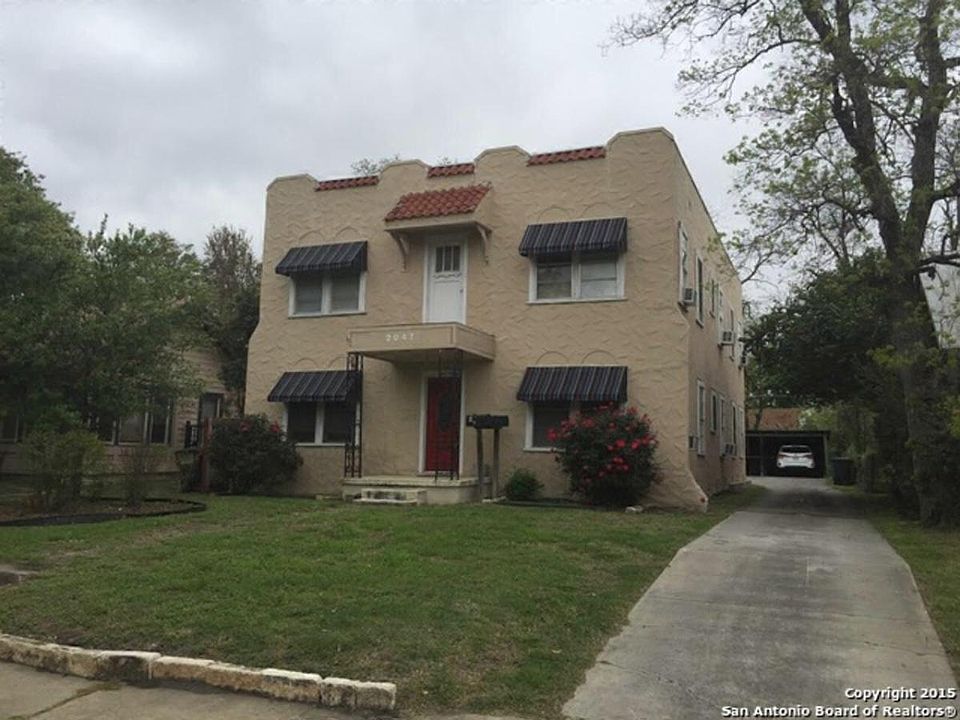 4 units. #1 is downstairs closest to driveway