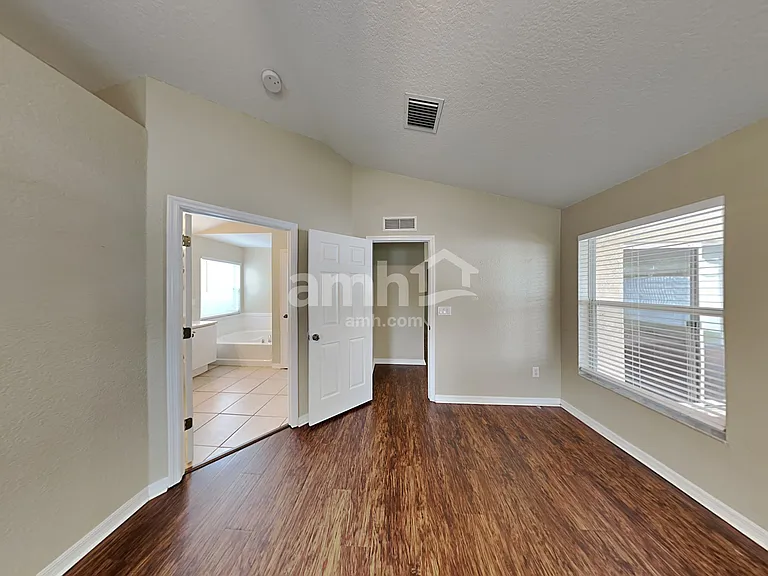 11604 Brookmore Way — Photo 11
