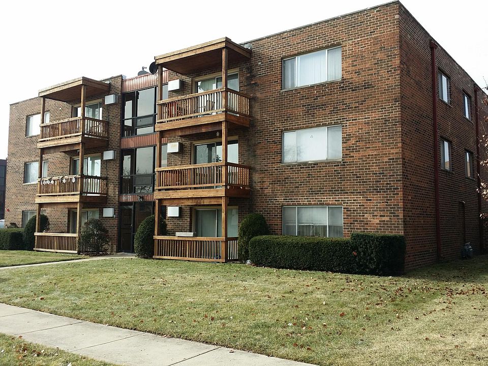 1st image of 17544 71st Ave APT 104