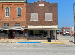 300 N Main St, Brookfield, MO 64628