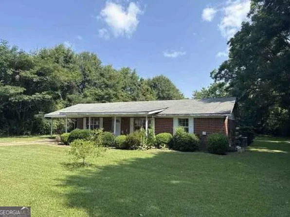 33 Bridges St, Notasulga, AL 36866
