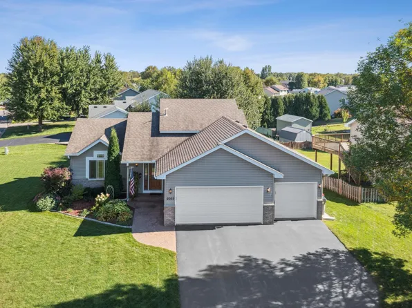 2022 Emerson Rd S, Cambridge, MN 55008