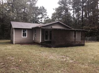 38 Eaves Rd, Picayune, MS 39466