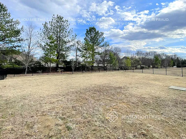 5318 Roberta Crossing Dr — Photo 23