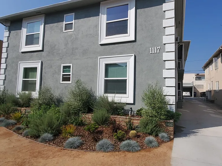 s1117 — Photo 4