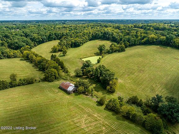 3rd image of 4310 Plum Creek Rd