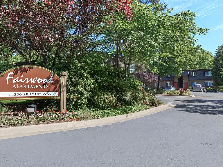Fairwood Apartments — Photo 33