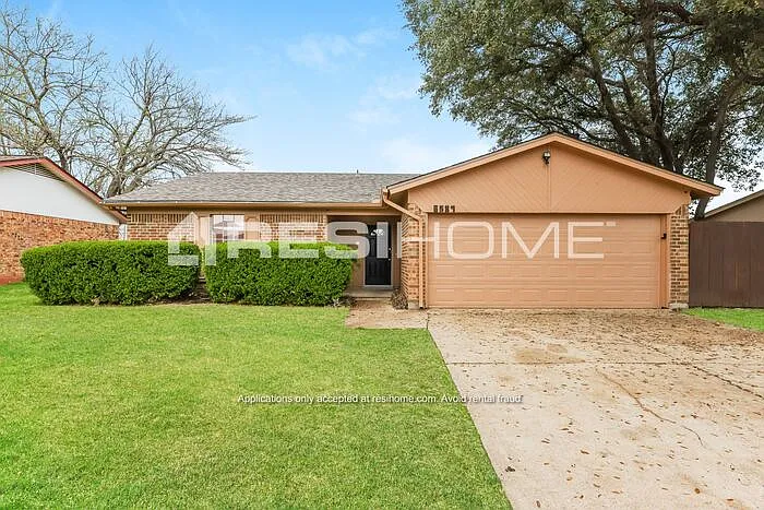 6589 Old Mill Cir — Photo 1