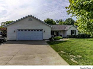 14428 Prairie Trl, Athens, IL 62613