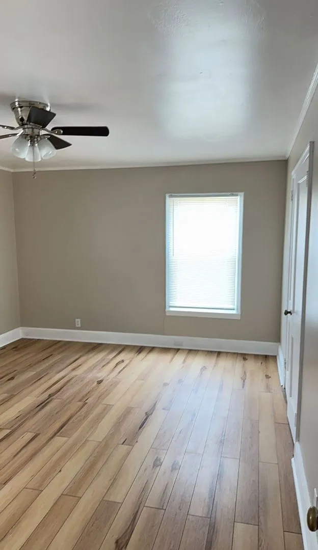 2 Bed 1 Bath House — Photo 3