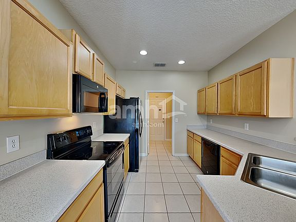 4th image of 671 Southland Ln