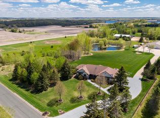 4895 208th St E, Prior Lake, MN 55372