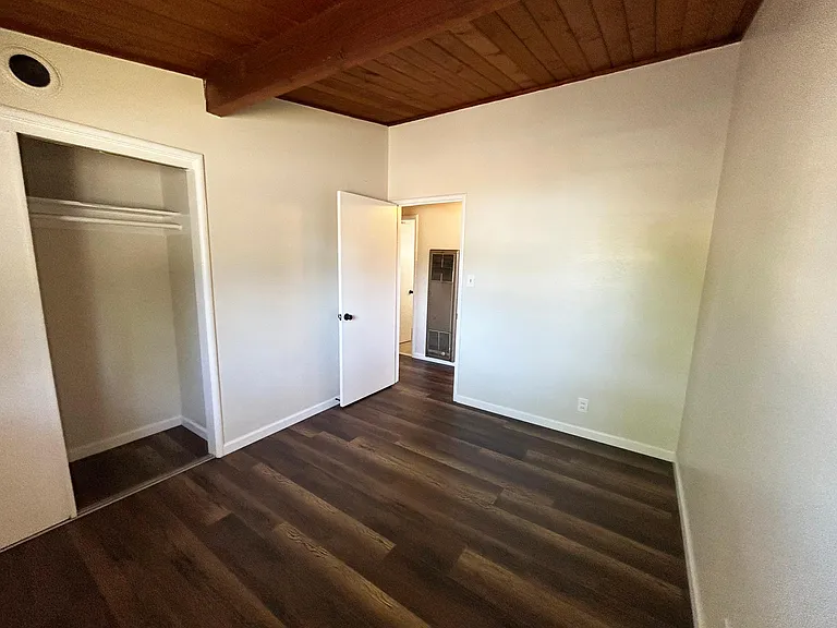 3602 Hazelwood St — Photo 9
