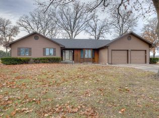 5713 S Garrison Ave, Carthage, MO 64836