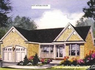 37 Tyler Dr, Riverhead, NY 11901