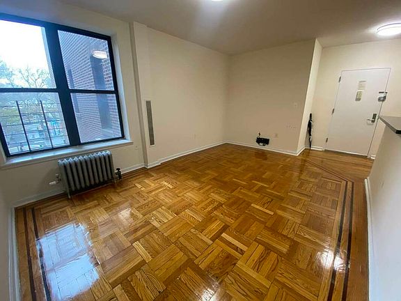 4th image of 320 Sterling St APT 4EE