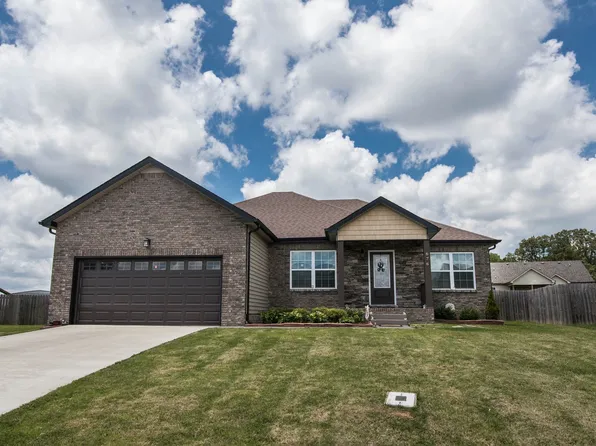 676 Crestone Ct, Clarksville, TN 37042
