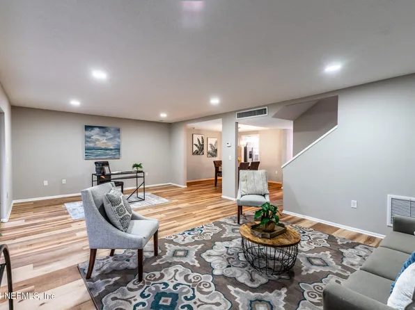 393 REGENCY WOOD Drive #67, Jacksonville, FL 32225
