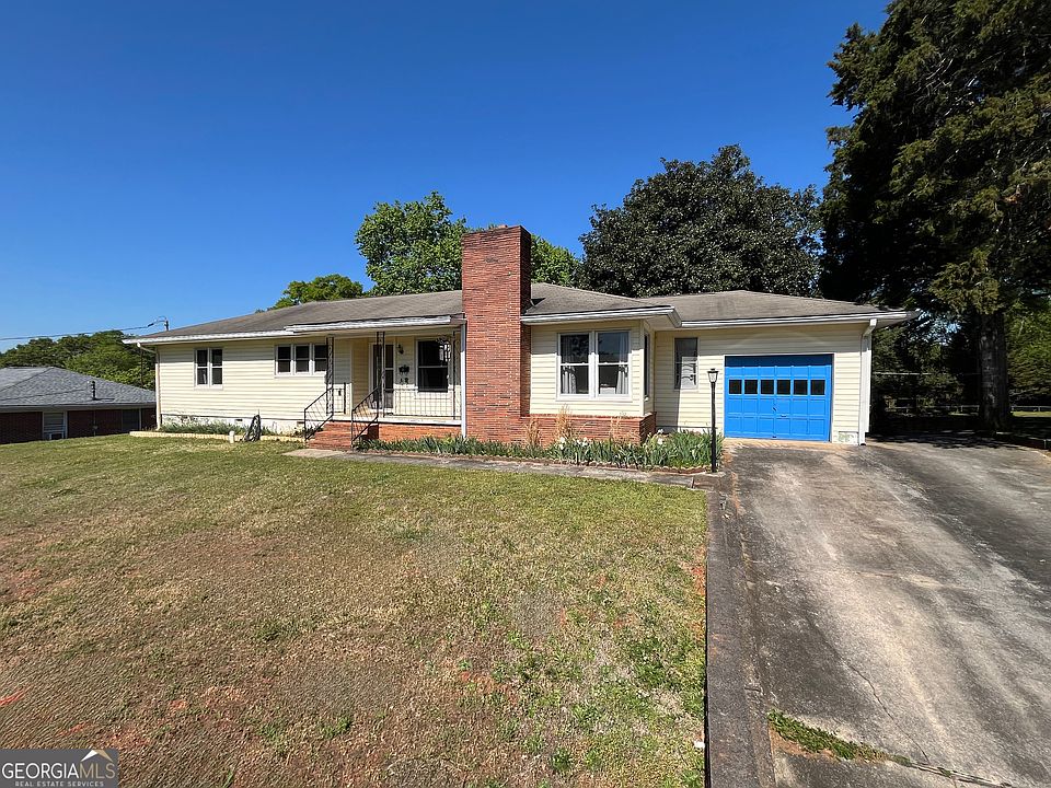 1st image of 7 Hillcrest Ave NE