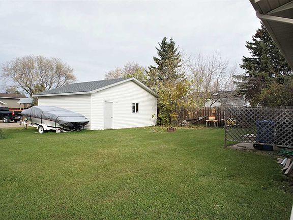 3rd image of 4904 51st St