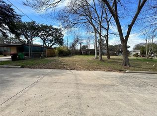 1700 Florida St, Baytown, TX 77520