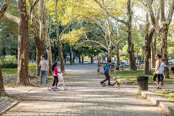 Rented by Forest City Ratner Companies | media 37