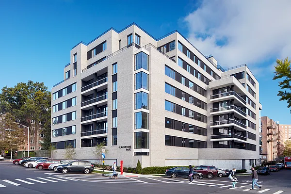 Rented by Safdie Realty Group | media 4