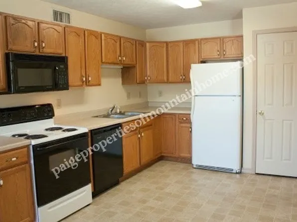 28 North Star Circle, 28 N Star Circle N Apartments #8, Mountain Home, AR 72653