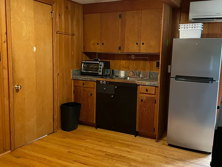 23 Epworth Way #E — Photo 4
