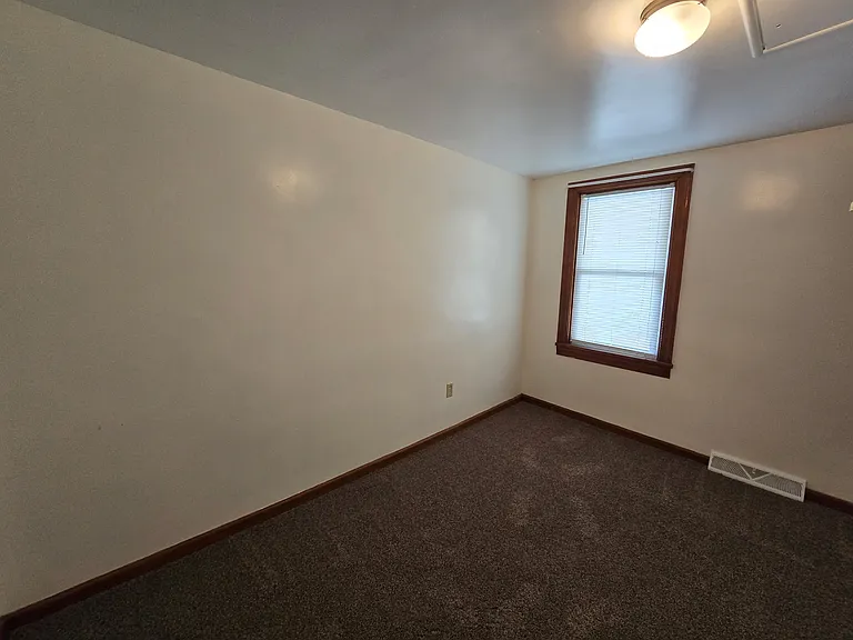 113 Gates Ave #113 — Photo 4