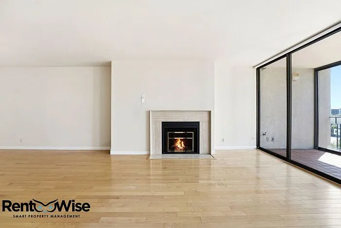 555 Laurel Ave #303 — Photo 4