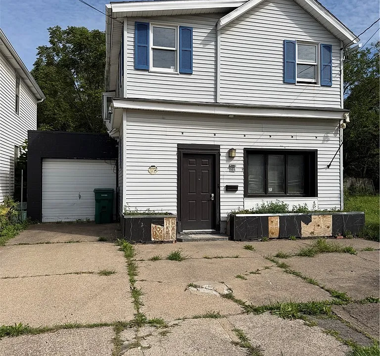 958 Ontario Ave