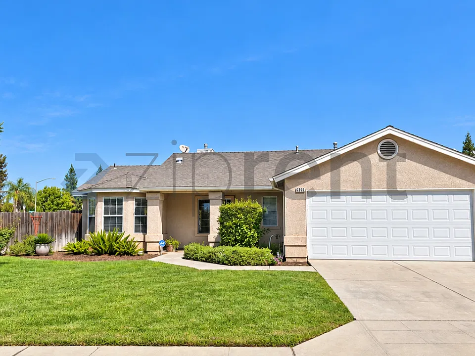 6288 W San Jose Ave