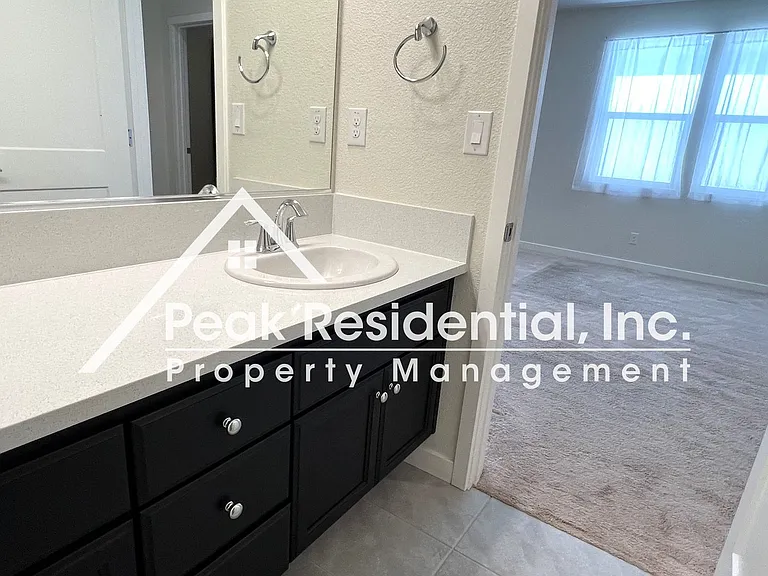 3283 Warbler Ct — Photo 23
