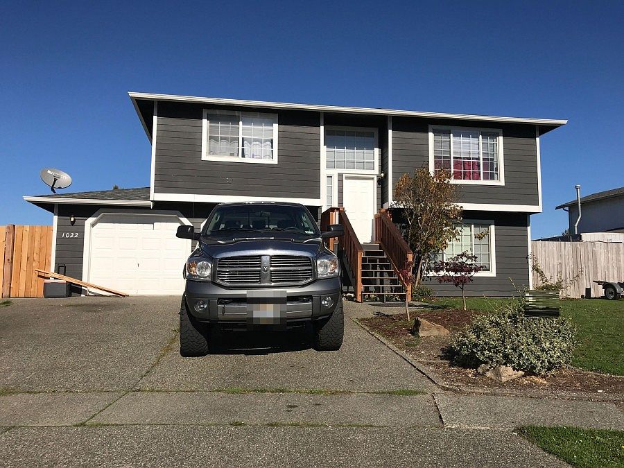 1st image of 1022 89th Dr NE