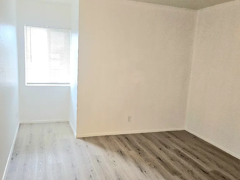 510 E Hatcher Rd #203 — Photo 10