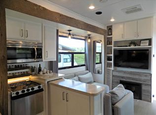 2558 Cummins Ferry Rd, Salvisa, KY 40372