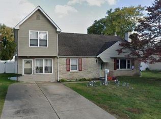 1306 New Chestnut St, Bristol, PA 19007